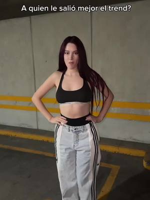 A post by @dafnezzuniga on TikTok caption: No sabíamos dar vueltas de coche 😂 #trend #viral_video #challenge 