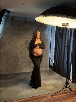 A post by @nicolebernaal on TikTok caption: Vlog de nuestra sesión de fotos estando embarazada 🤰🏻❤️ @Christian Fabian @SAMBU FOTOGRAFIA #parati 