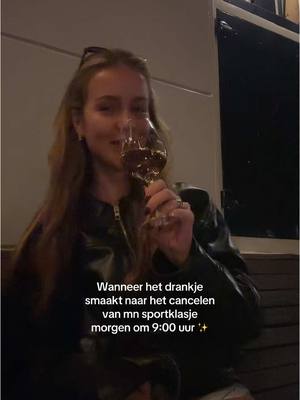 A post by @ieresh on TikTok caption: 15 eu annuleringskosten 🤡 #amsterdam #fy 