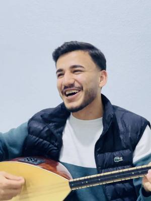 A post by @mehmet__huseyin on TikTok caption: Sîlav û hezkîrin💐🤗 #mehmethüseyin 