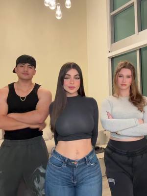 A post by @realalinnarosee on TikTok caption: @jcandsondraa @sondra_blust 