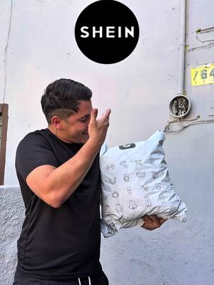 A post by @elhueleperron_ on TikTok caption: Sigue en tendencia compra en SHEIN! 🤩#SHEINMen #SHEINtrends #ad #SHEINforAll ¡Usa 25STelhueleperron para obtener descuentos! @SHEIN Mexico @SHEIN 