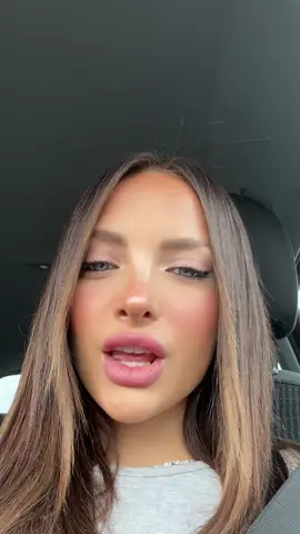 A post by @aurorabaru on TikTok caption: mamma mia