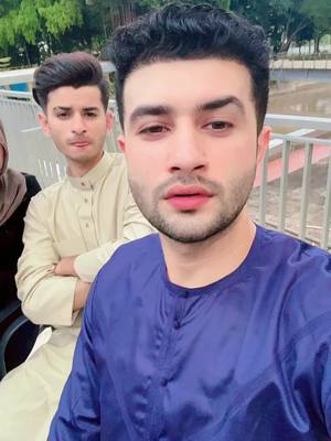 A post by @akashellahi on TikTok caption: Usman balik dari bali hitam bgt 🥰😂#akashellahi #indonesia 