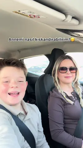 A post by @ on TikTok caption: Ege dur deme🥴