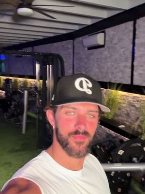 A post by @stevenkellly on TikTok caption: any guesses? 