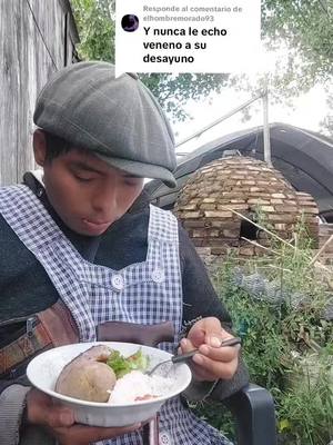 A post by @elbe174 on TikTok caption: Respuesta a @elhombremorado93 #cocinando #amigos #parati hola manitos