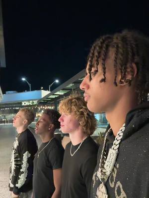 A post by @diamantblazi on TikTok caption: 4 man ? @Dak @usim @RyanJean 