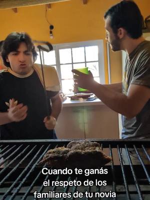 A post by @losariasbrothers on TikTok caption: Reggie se salió con la suya 😉/Instagram: @losariasbrothers / #humor #parati #gracioso #comedia #hermanos #humor #pollo #badboys 
