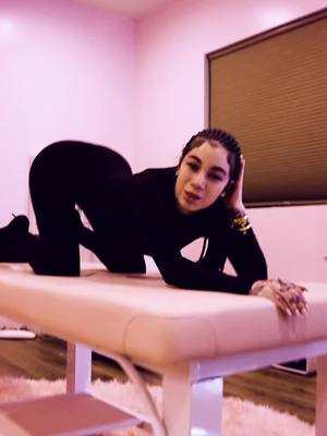 A post by @bhadbhabie on TikTok caption: ….👣