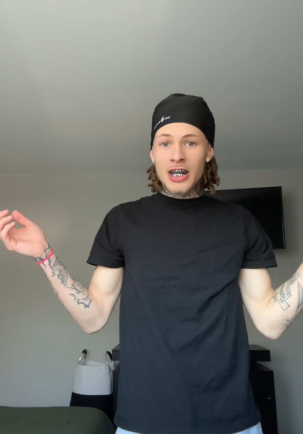 A post by @kngjuliann on TikTok caption: #fy #foryoupage 