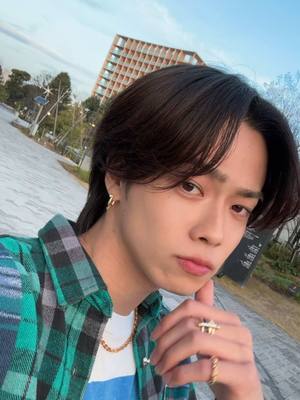 A post by @com.yamato0515 on TikTok caption: 今日ビジュイイじゃん♪#コムドット #milk @M!LK_OFFICIAL 