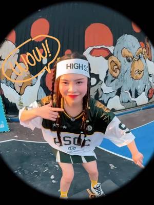 A post by @iiiyadaaa on TikTok caption: ไปซ่ากั้นน ✨💚