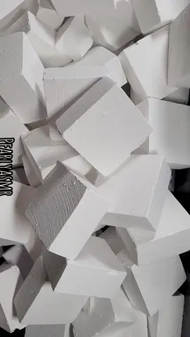 A post by @pearlyasmr on TikTok caption: 100 gym chalk blocks crush part 1 