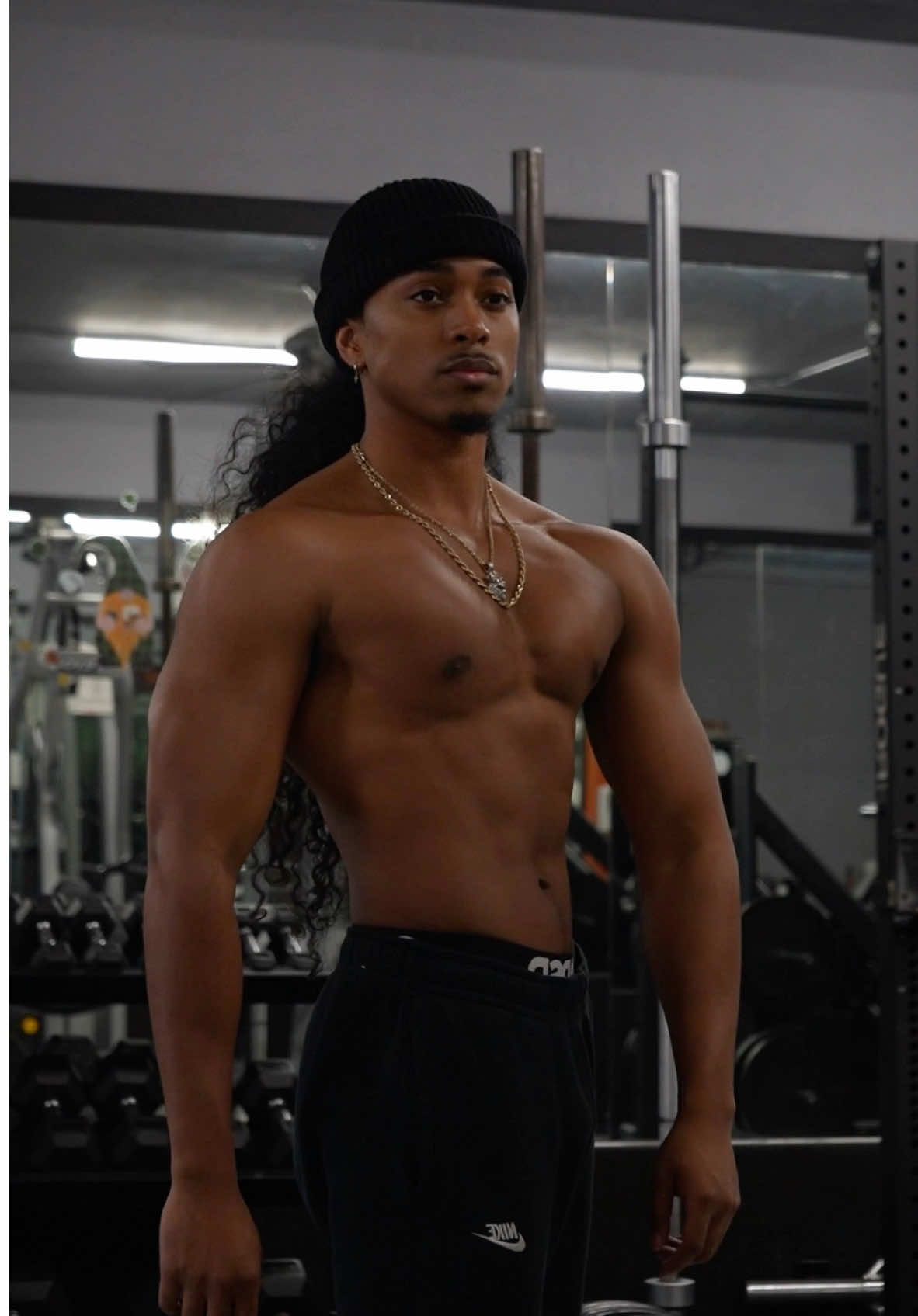 A post by @giofilipinohair on TikTok caption: 🏋🏾 Had To Get Out My Head About Posting Gym Content! I’m No Trainer But I Love To Workout! Summers Around The Corner! Let’s Get Ready! ☀️🏝️  #gioswave #fitness 