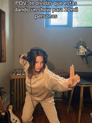 A post by @emiliamernes on TikTok caption: necesitaba hacerlo 😂 @adidas 