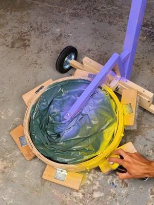 A post by @5.minute.crafts on TikTok caption: Automatic brush cleaner  or a healthier environment 🌍 #ecofriendly #DIY #crat #invention #handmade #gadget #viral #fyp #repair