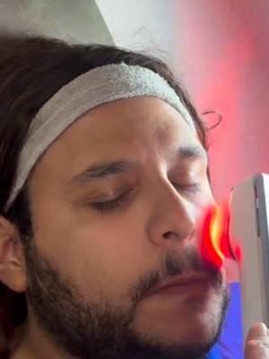 A post by @pacodemiguel on TikTok caption: Y la paciente toda incómoda JAJAJA #comedia #pacodemiguel #Clinic #beauty 