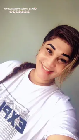 A post by @tryciafashion on TikTok caption: #joyeuxanniversaire à moi 🎂🎂🍰🍰🙏🥰❤️🥰🎂❤️joie et bonheur ❤️
