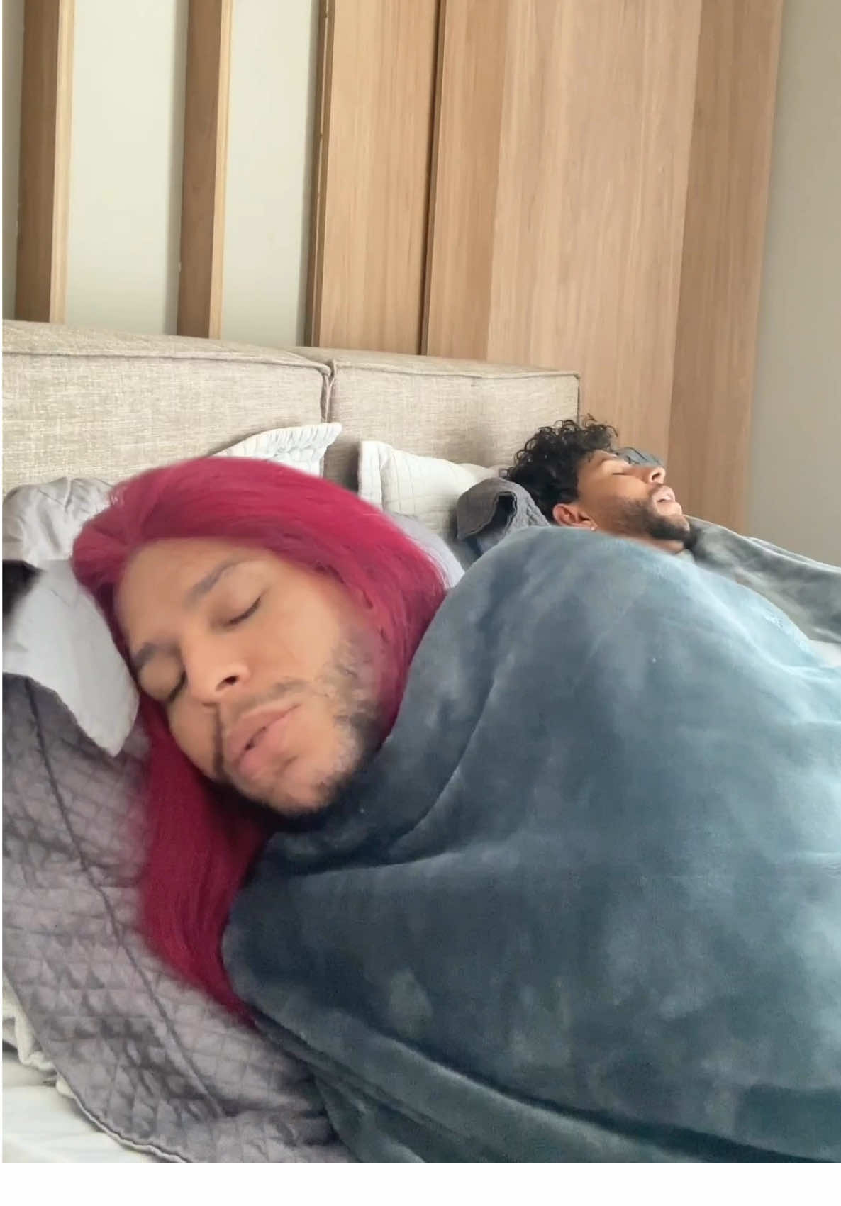 A post by @isaias on TikTok caption: Vigiaaa 
