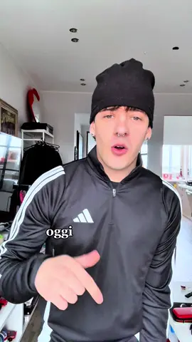 A post by @sightank on TikTok caption: Eccola, prossimo video la conosciamo meglio 