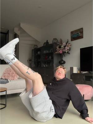A post by @duncantromp on TikTok caption: Fijne avond