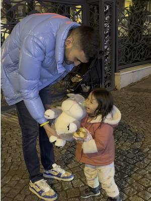A post by @cznburak on TikTok caption: En Güzel Bağ Sevgi Midir ?❤️😍