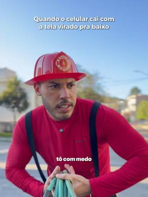 A post by @euwatson on TikTok caption: Cadê os desastrados como eu? O Redmi Note 14 Pro 5G nem sente! Se você é do time que vive derrubando o celular ou pega chuva sem querer, pode ficar tranquilo! ☔💥 Com certificação IP68, ele resiste a água, poeira e até quedas do dia a dia. O  Redmi Note 14 Pro 5G foi feito pra aguentar a vida real! 🔥 @Xiaomi Brasil  #FotosIconicas #DurabilidadeDePonta #SerieRedmiNote14 #publicidade