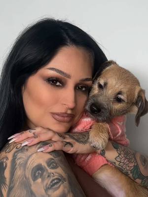 A post by @lora.arellano on TikTok caption: Smoked eye using the Melt It liquid shadows in - Nudist& double shot , liner- rich brown , and the Bride & Frankenstein palette on the top  🫶🏼💥  #meltcosmetics #makeupartist #makeuptutorial #latinamakeup #alttok #altmakeup #makeupartists #smokedeyeliner #smokyeye 