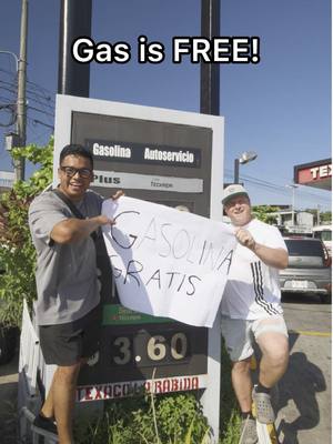 A post by @juixxe on TikTok caption: Gasolina GRATIS en El Salvador! @MURPHSLIFE 