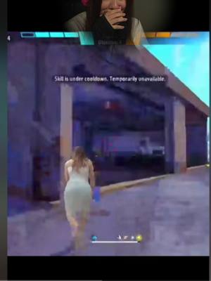 A post by @ely.bells on TikTok caption: Que tiro con Pacho y el nuevo trend?🤔🤣❤️ #freefire #elybells 