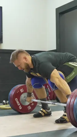 A post by @californiastrength on TikTok caption: When 170kg becomes routine @TrainHeroic—Training App @Technogym @Muscle Milk @weskitts 