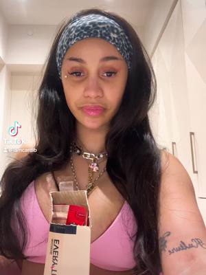 A post by @iamcardib on TikTok caption: No lie it taste soo nasty but it gives me a rush like a energy drug on steroids 😂 #koreanredginseng #JKJEverytime @JungKwanJang US 