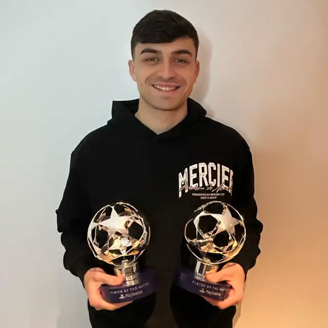 A post by @pedri on TikTok caption: Last 8! Vamos a por todo!⭐️ #fyp #futbol 