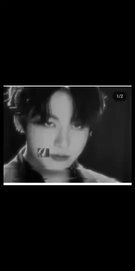 A post by @liskookstan90 on TikTok caption: ភរិយាម៉ាហ្វៀ#liskook #fypシ゚viral🖤tiktok #fyp #fypシ゚ 
