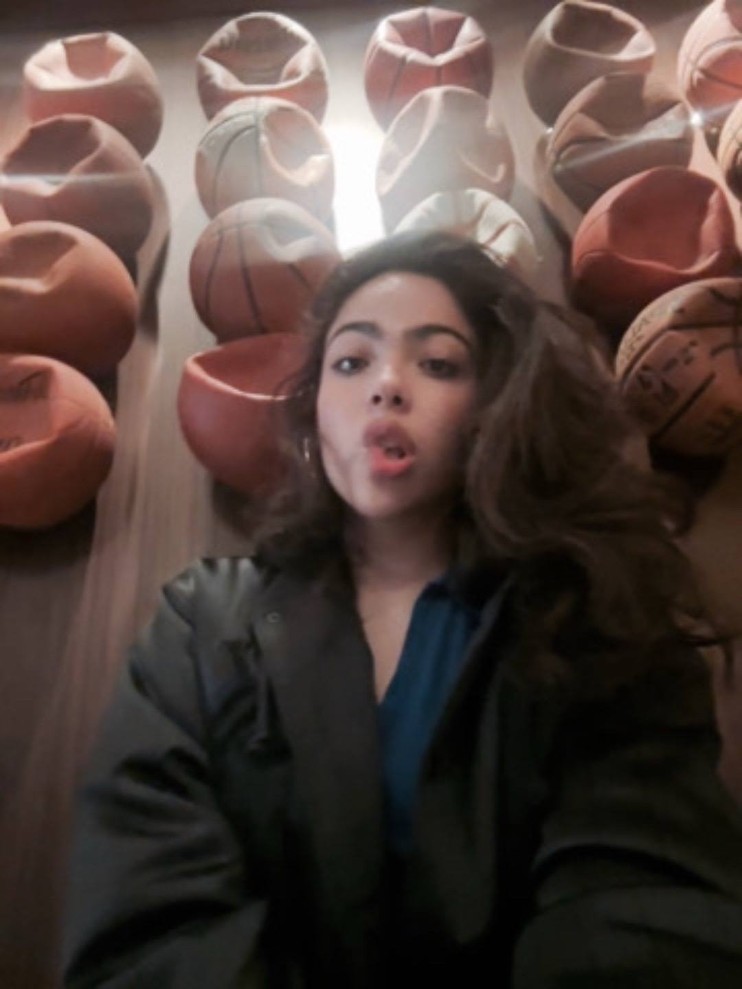 A post by @allegra on TikTok caption: loves apples 