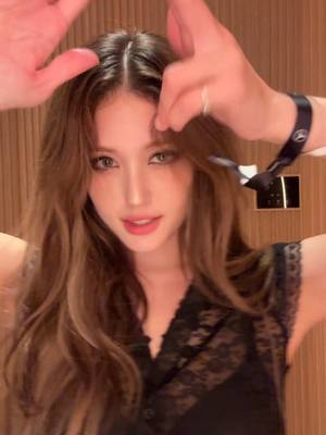 A post by @somi_official_ on TikTok caption: 🫶🏻