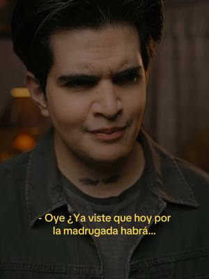 A post by @raultoo on TikTok caption: La Luna Roja 💀… #misterio #fyp 