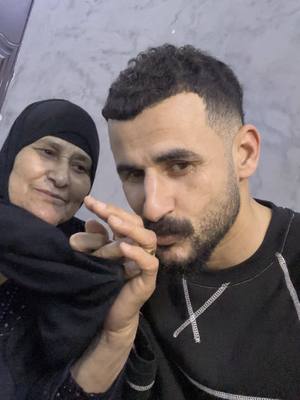 A post by @aymanhussen9 on TikTok caption: اللهم احفظ لي امي واحفظ جميع الامهات  واطل في اعمارهم وارحم من توفت امه واجعل الجنه هي دارها. هذه الاهداء الى امي وجميع الامهات بمناسبه عيد الام💙 بصوت الفنان يحيى القيسي  #ايمن_حسين  #AH9 