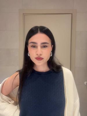 A post by @aboutclo on TikTok caption: non ho assolutamente una canzone preferita