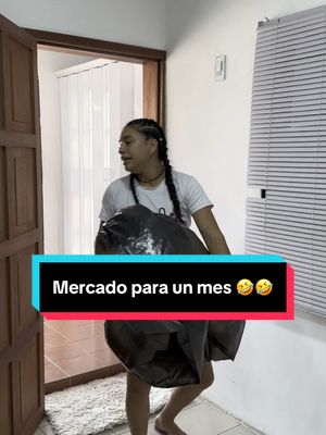 A post by @isandrepoficial1 on TikTok caption: El mercado para un mes 😱😱😍🤣🤣🤣 #isandrep #humor #isalovers  es 