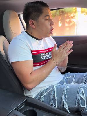 A post by @elhueleperron_ on TikTok caption: Todos tenemos un amigo así 😂 Dale “❤️” follow para más videos @La Buen Lupe #viral #parati #fyp #foryou #risa 