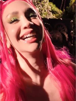 A post by @danielarodrice on TikTok caption: échate LAS RISAS DETRÁS DE FRUTOPIA🫵🏻🫦  en mi canal de yt Daniela rodrice 🥥🍉🍋🍊🫐