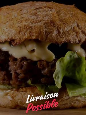A post by @blozzy3 on TikTok caption: Le pré des Burgers c’est chez bi food appeler au 83835812#bifood🇲🇱 #mali #noviolence #fastfoodlife 