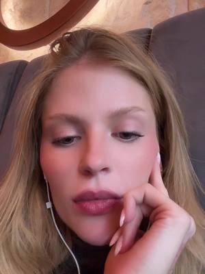 A post by @luisasonza on TikTok caption: KKKKKKKKKKKKKKKKKKCARAAAAAAAAAA AHAHAHAHAHAHAHAHHAHAHAHAHAHAHAHHAHAHAH