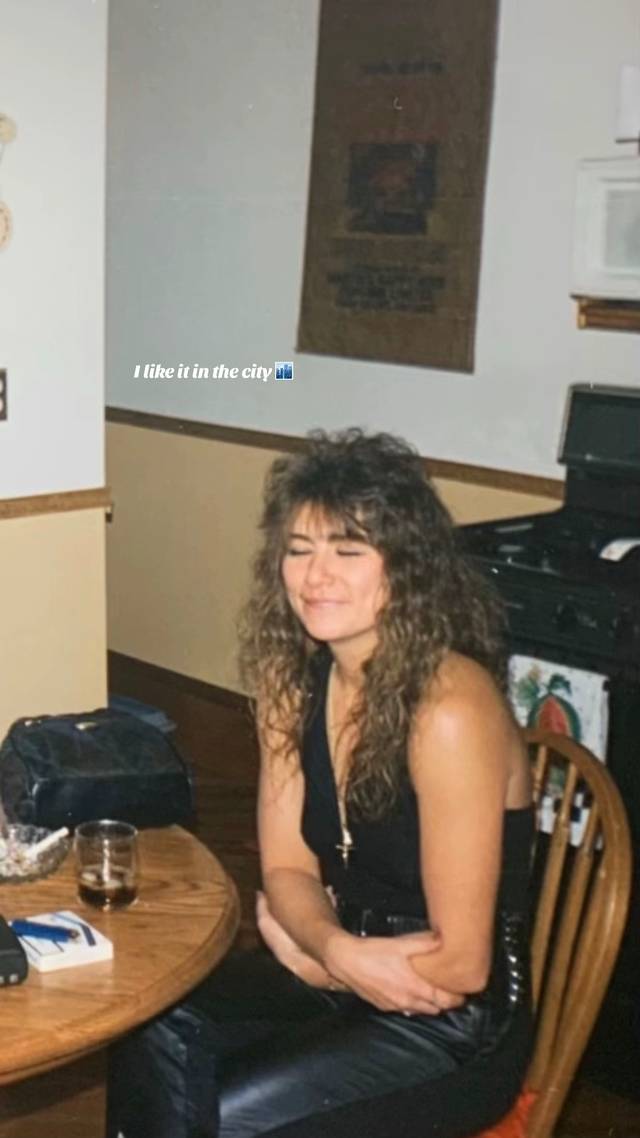 A post by @carlydavy on TikTok
