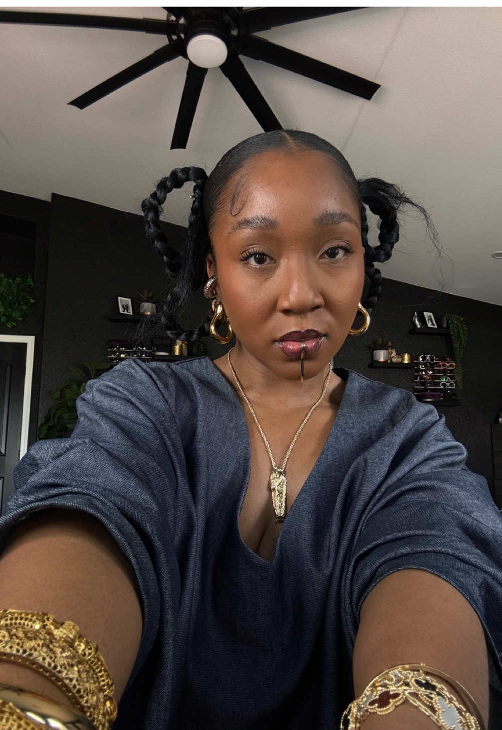 A post by @letetecia on TikTok caption: Duhfaq. 