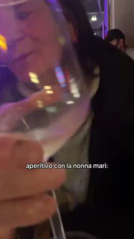 A post by @matteobelotti on TikTok caption: un mood questa donna