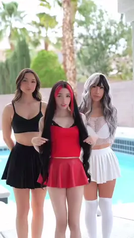 A post by @waifukeera on TikTok caption: Can we bring this back 