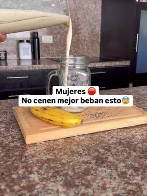 A post by @alexcifuentesfit on TikTok caption: 📉 No cenes, mejor bebe esto y baja de peso mientras duermes 🌙✨ Si quieres perder peso sin pasar hambre, prueba este batido nocturno: 🥑 1 banano 🌱 1 cucharada de semillas de chía 🥛 1 vaso de leche de almendras 🌾 2 cucharadas de avena en polvo Licúa todo y disfruta en vez de la cena. ¡Tu cuerpo quemará grasa mientras descansas! 🔥💤 💬 Comenta “reto” para unirte a mi #RetoSinPanza en 30 días o haz clic en el enlace de mi perfil. ¡Vamos juntos por ese cambio! 🚀 #BajaDePeso #AdiósPanza #CambiaTuVida